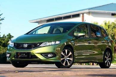 新概念轎車JADE（杰德）給您講訴倒車那點事兒！